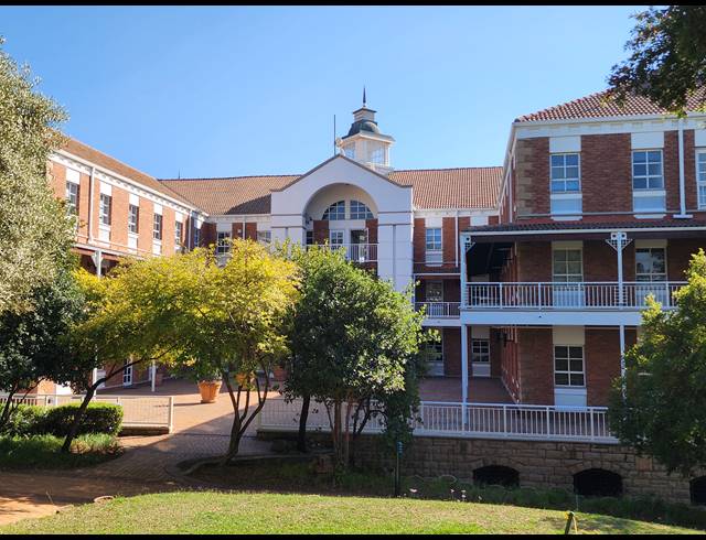 311M² OFFICE TO LET IN FOURWAYS